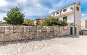 Awesome apartment in Biograd na Moru with WiFi